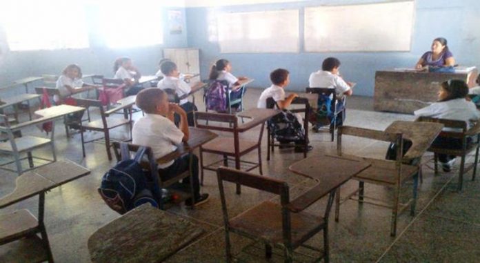 Casi 400 niños en escuela de Machiques no reciben alimentos